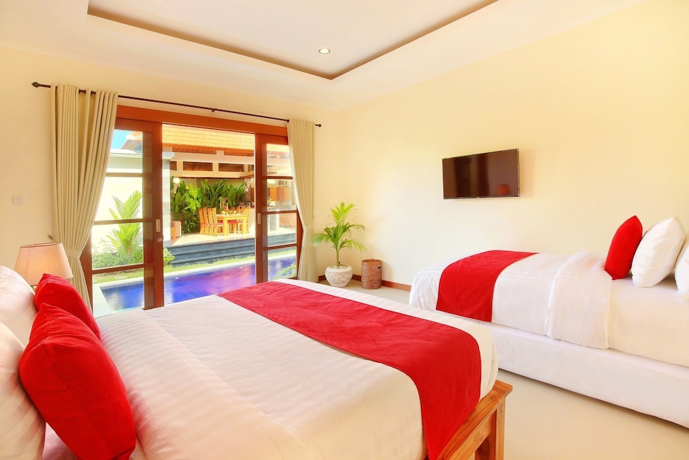 Nicola Villa Seminyak Beachside