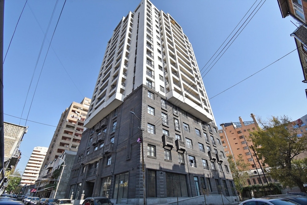 Aparthotel by Luxe Group KO16