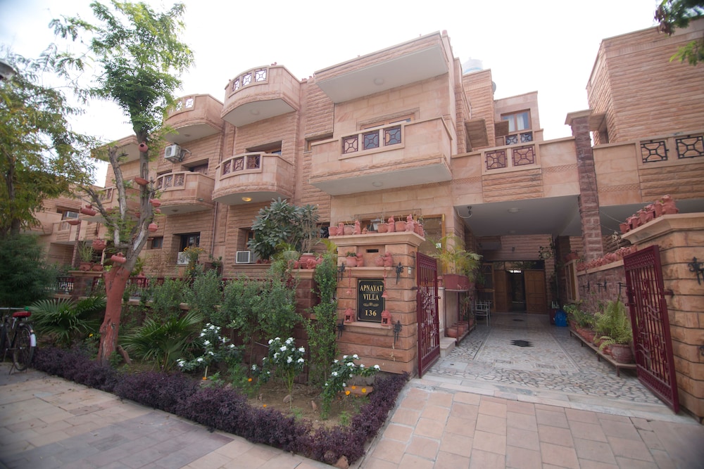 Apnayt Villa