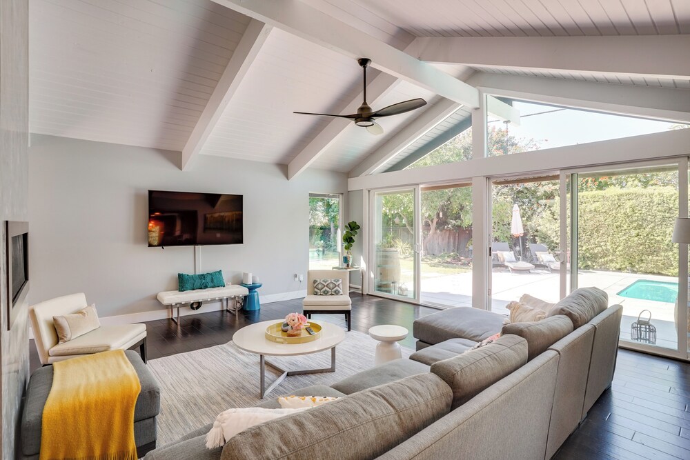 Mid Century Modern Gem w/ Pool in North Tustin