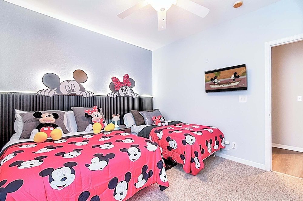 8908 Family Fun in Kissimmee Spacious 4-bedroom Apartment Near Theme Parks