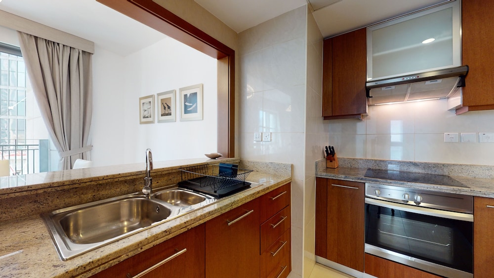 Lux BnB 3BDR Burj Khalifa & Pool Views