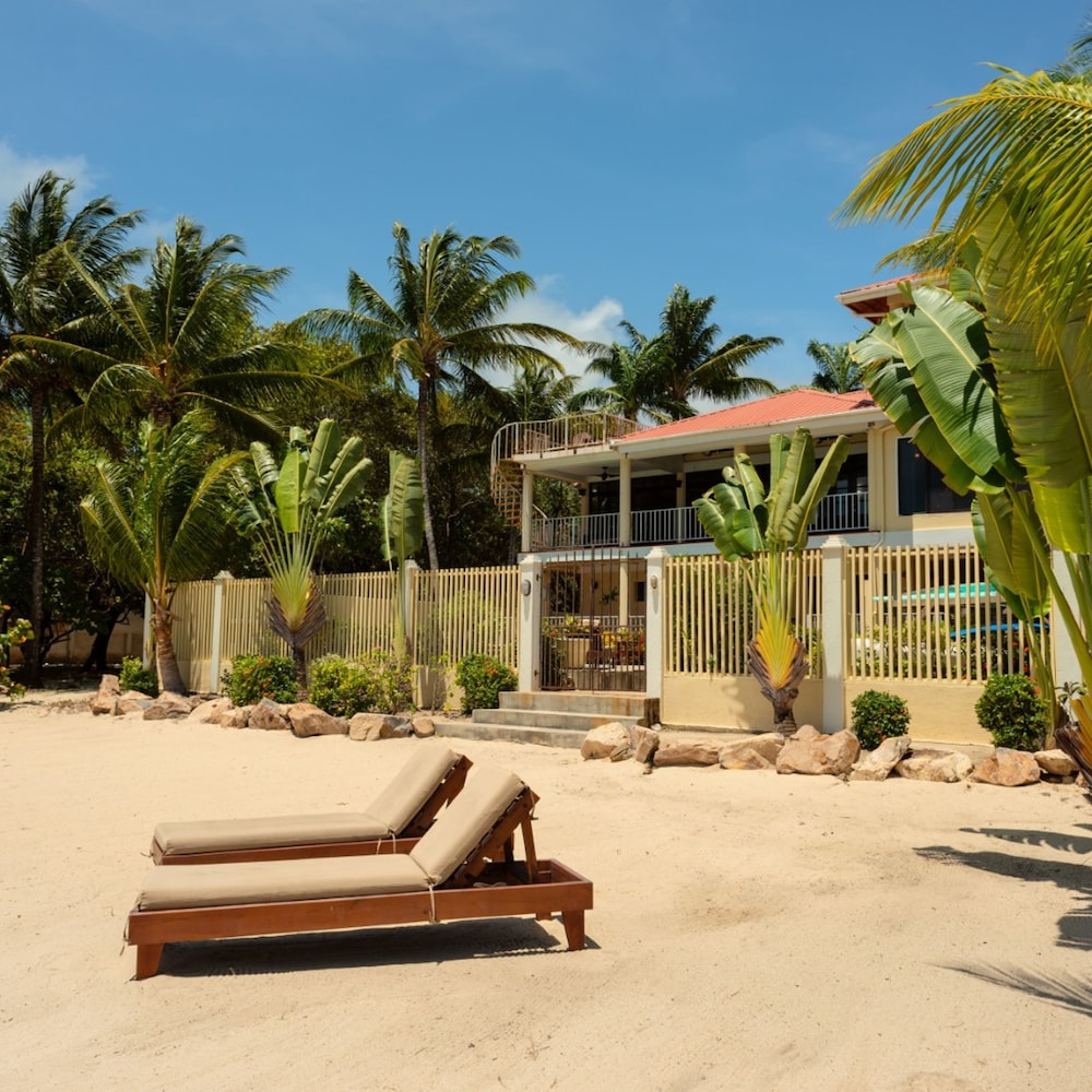 Villa Mission Bay in Belize City