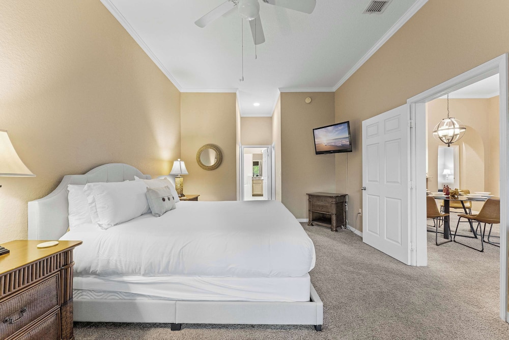 Homey Nature Escape Sleeps 6!