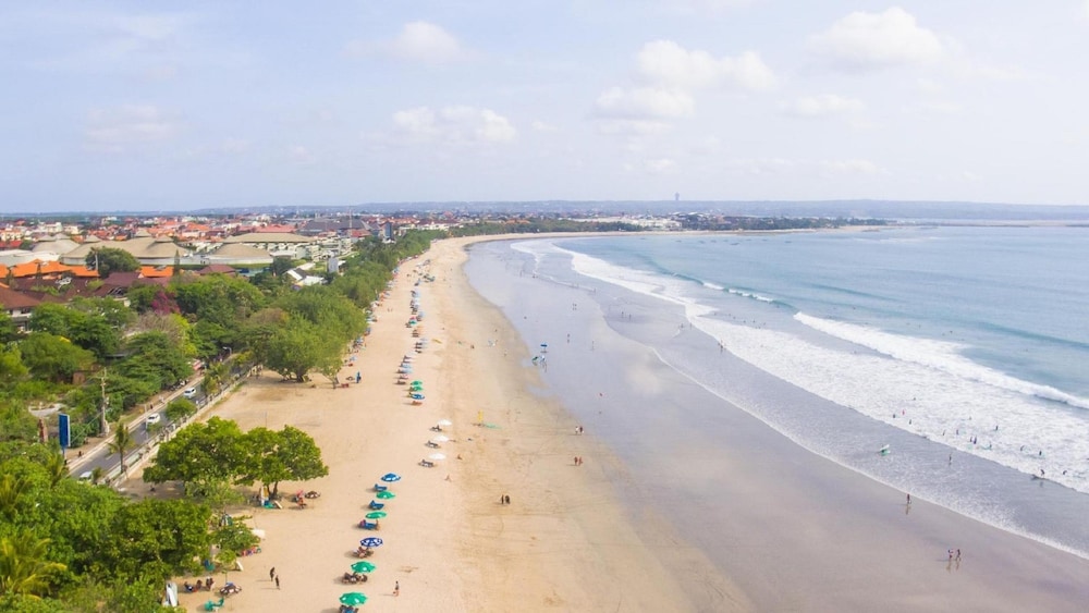 Swiss-Belexpress Kuta Legian 52