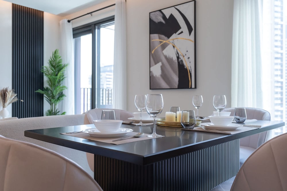 Elegant 1-bedroom Apartment for 2 Near to Burj Khalifa