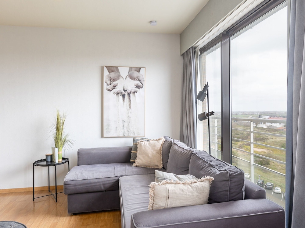 Apartment on the 8th Floor With Terrace
