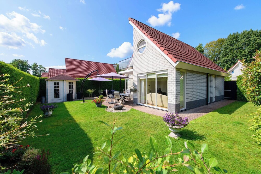 Holiday Home for Rent Near Swimming Pool and Golf Course