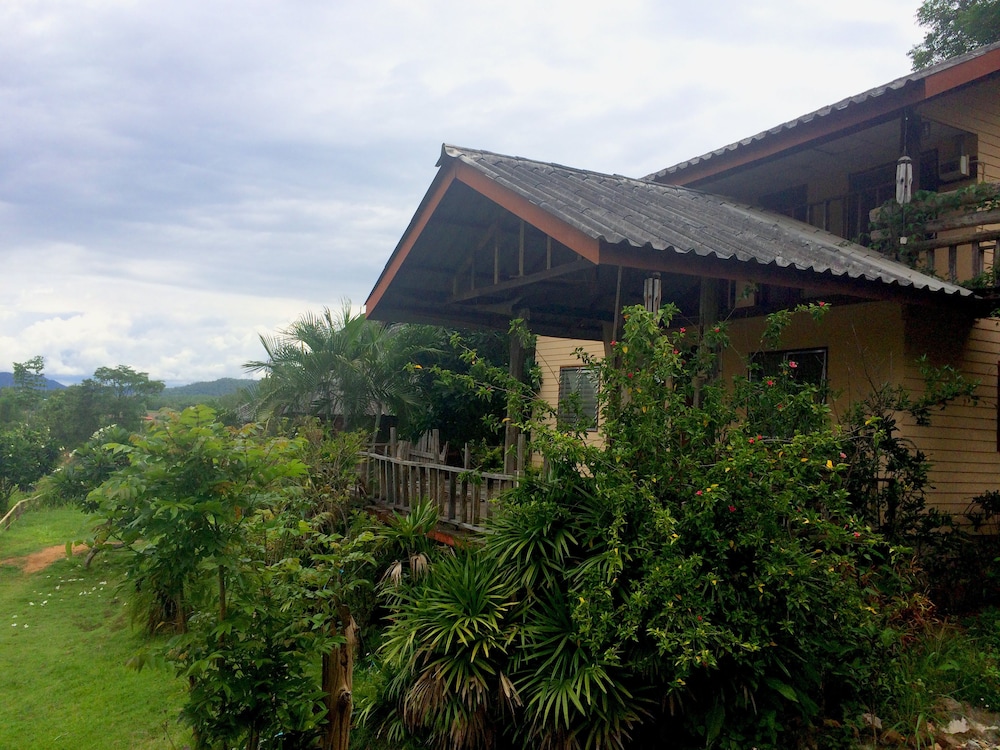 Tony Guesthouse