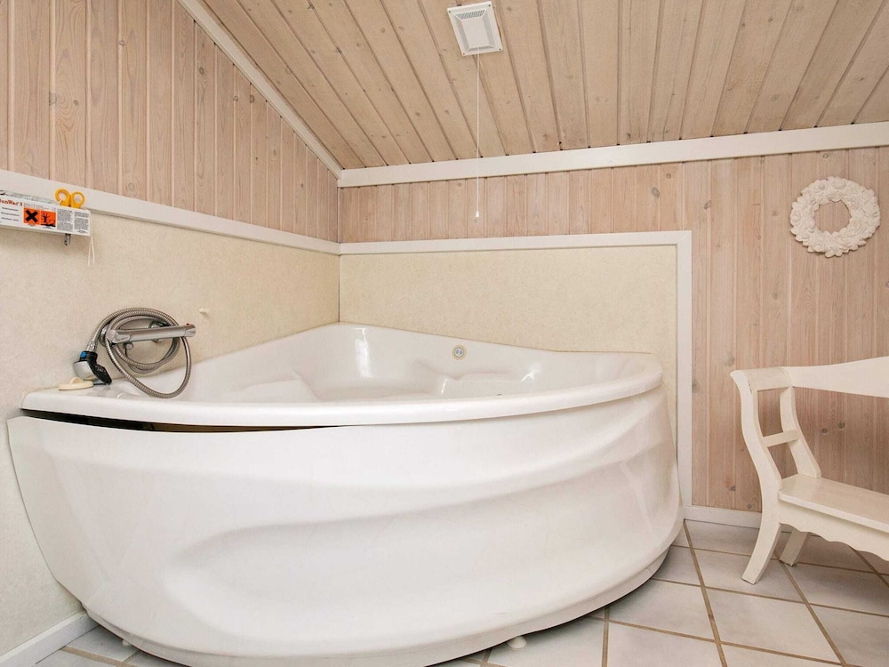 6 Person Holiday Home in Lokken-by Traum view 3