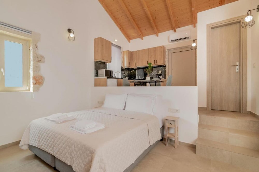 Spartia Suites - Brand New Seaview Suites - Spartia Suites - Brand New Seaview Suites