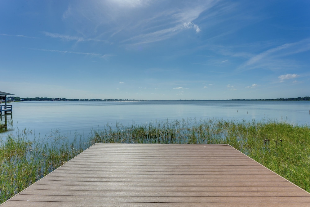Dora Canal Views & Shared Dock: Apt in Tavares!