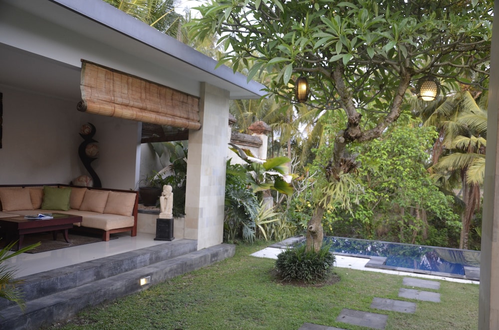 The Cory Villa