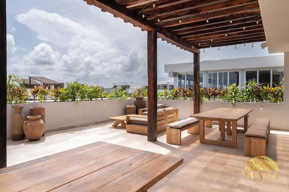 NHOA 303B 1BR Condo Pool View Aldea Zama