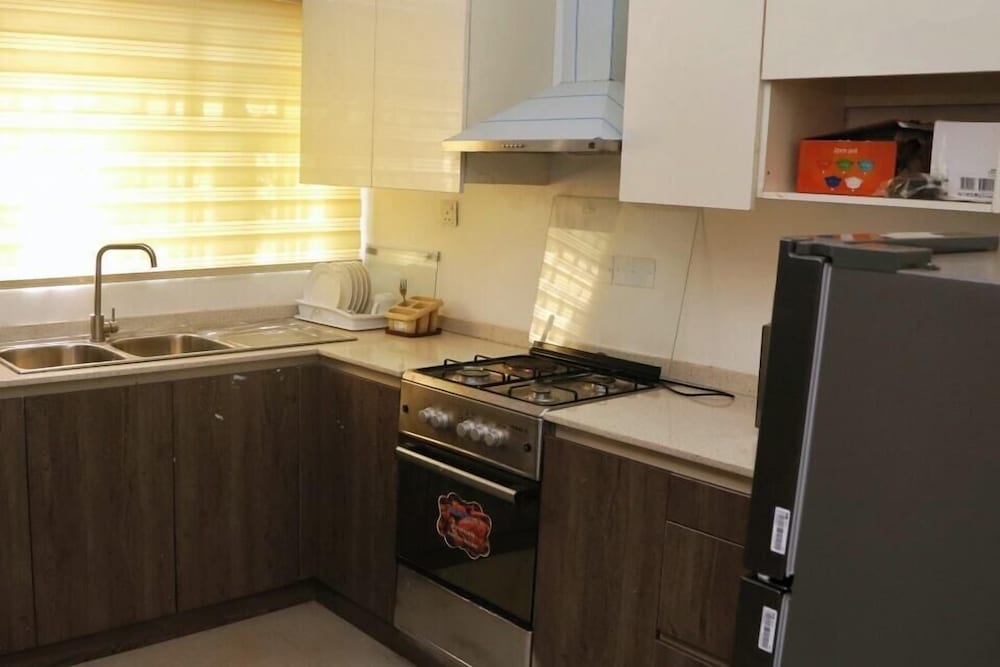 May Shorlet Suites