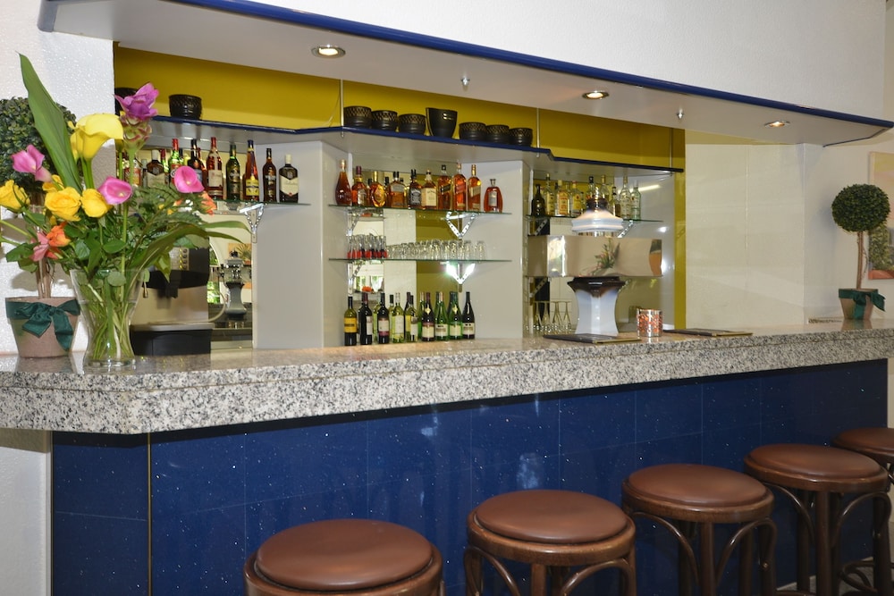 Alpha Hotel Garni - Property Image 9