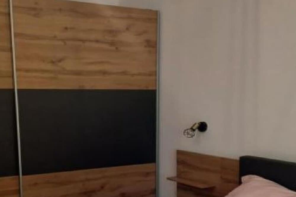 Apartment RR - One Bedroom Apartment With Balcony