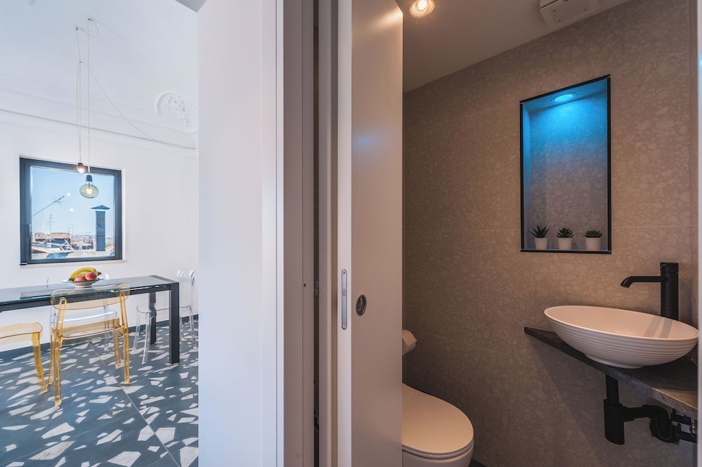 Grimaldi Terrace Apts by Wonderful Italy