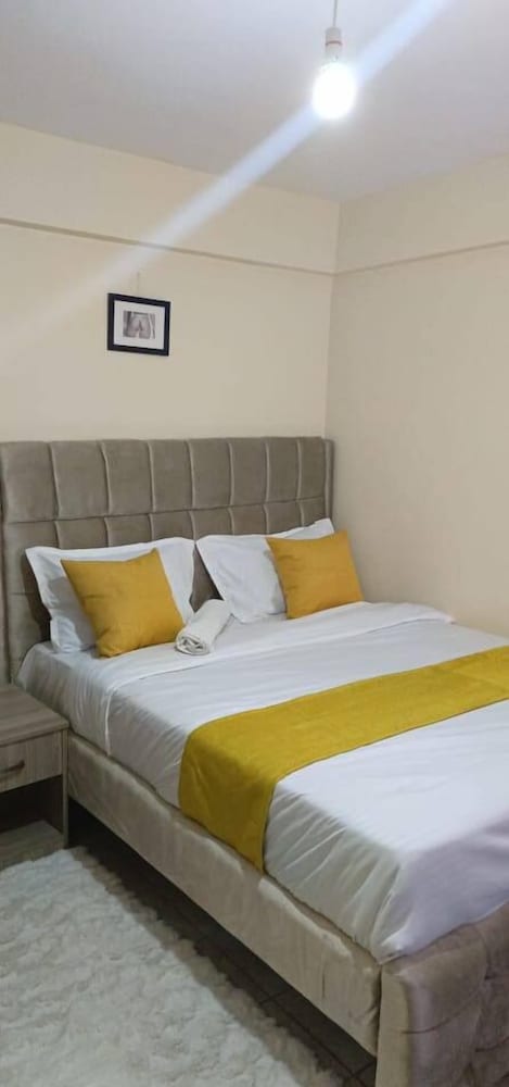 Lux Suites Lowe Furnished Apartments