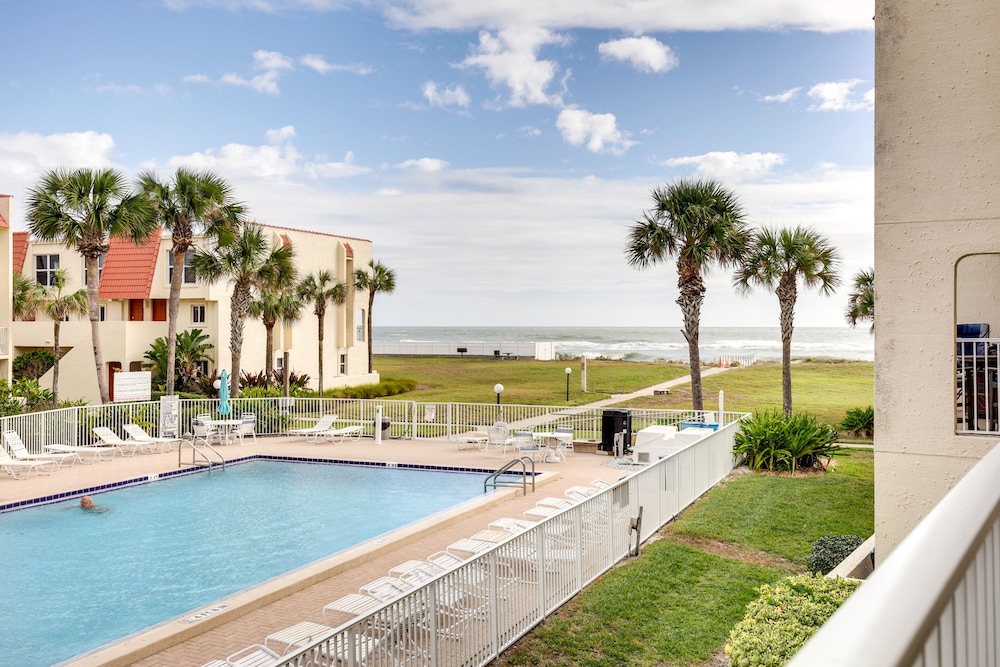 St Augustine Poolside Oasis w/ Private Patio!