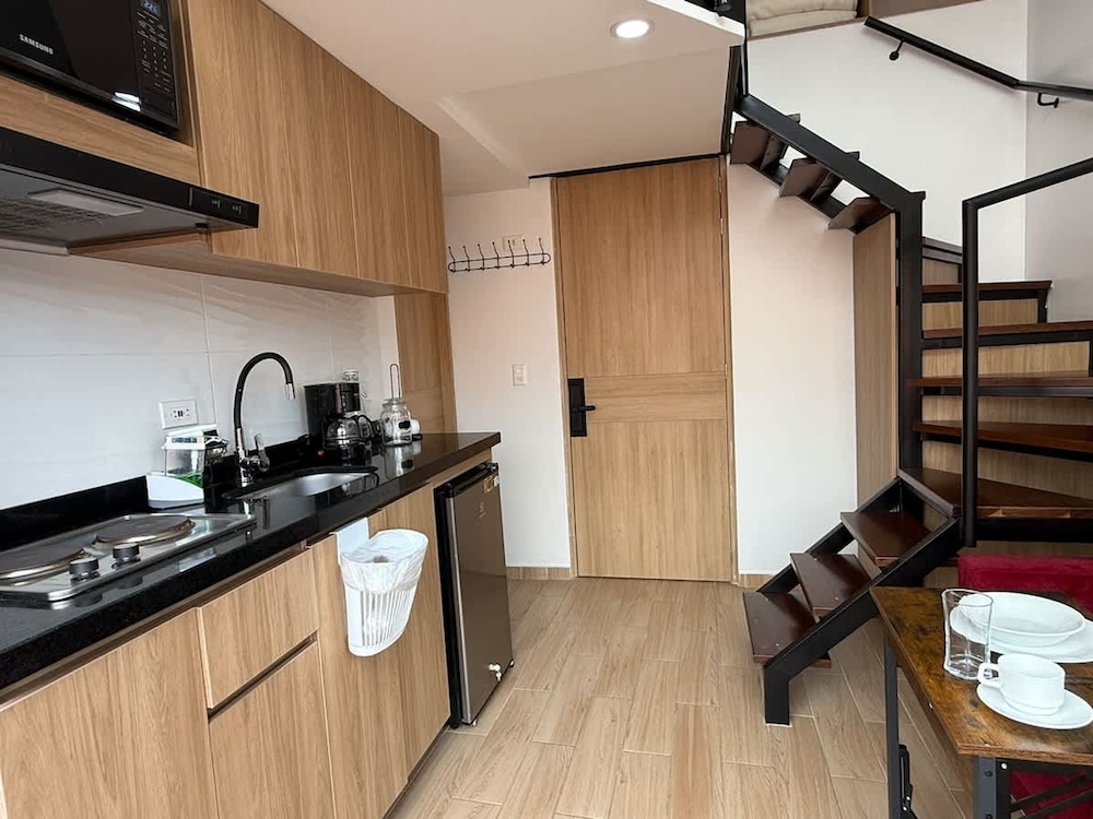 Lovely 1BR Apartment in Chic