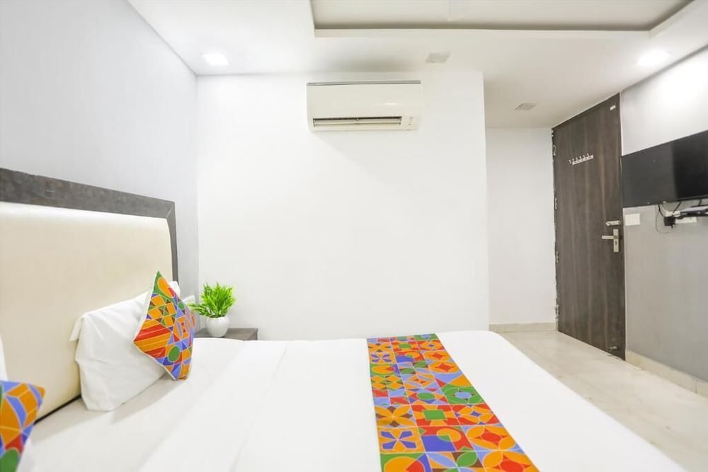 Comfy Stay Hotels