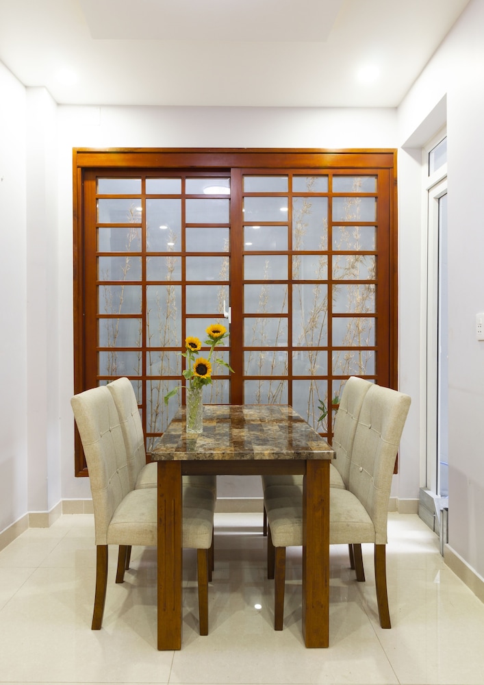 CBD Home - Home in Central - The Art