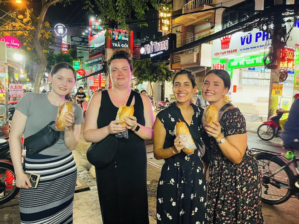 Saigon Authentic Hostel & Tours