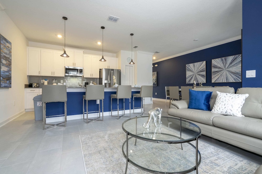 Fantastic 4 Bd W/ Pool @ Storey Lake Resort 2709