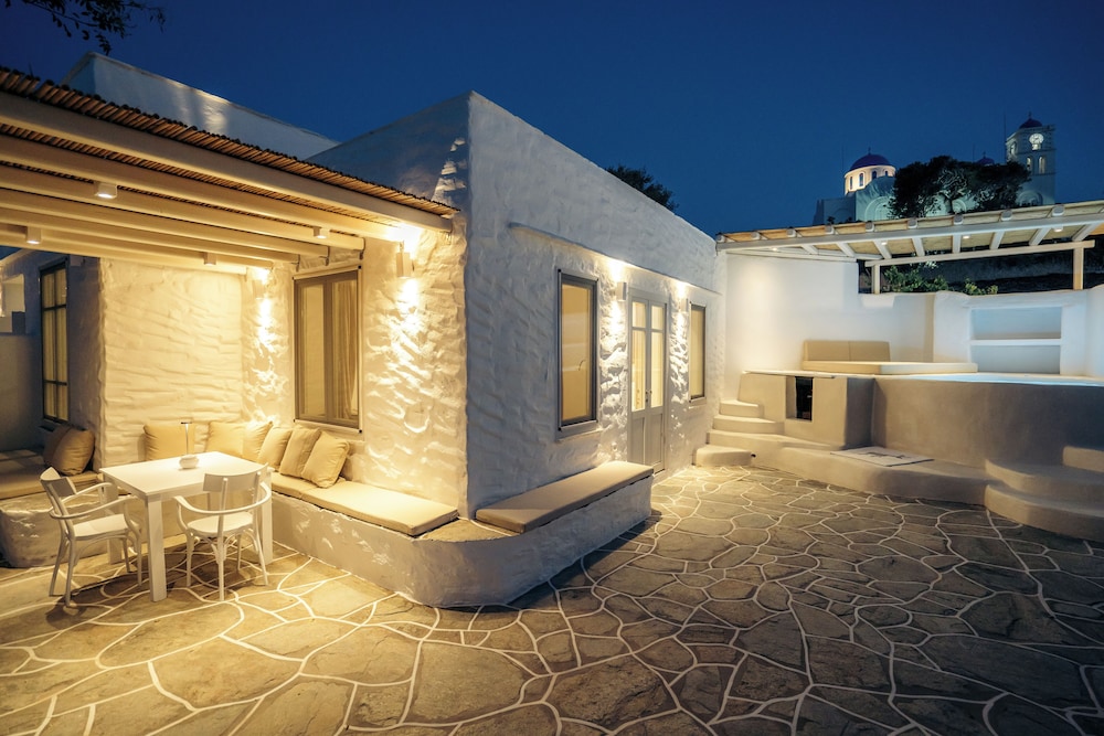 Rabagas Suites