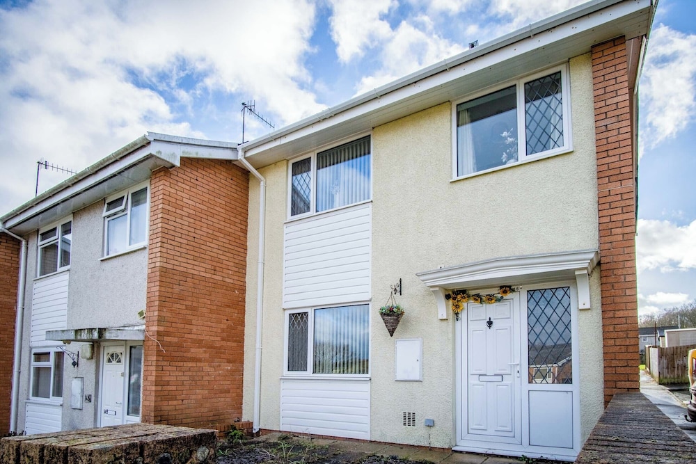 Tyle Teg - 3 Bedroom Holiday Home - Clydach