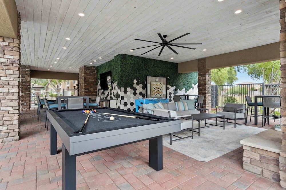 The Laurel Apartments in Chandler