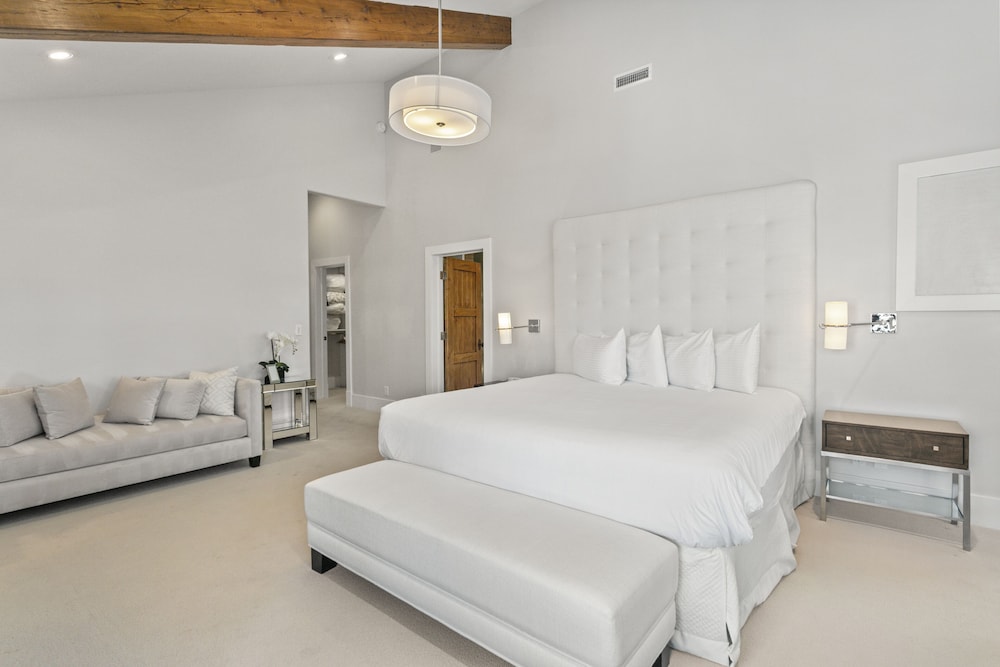 6977 Silver Lake Drive - 5 Bedroom Private Home with Hot Tub 5 Home