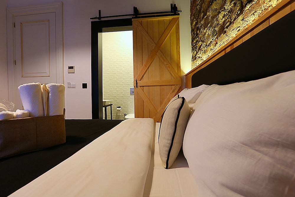 Kamil Bey Süitleri Beyoğlu - Image 25