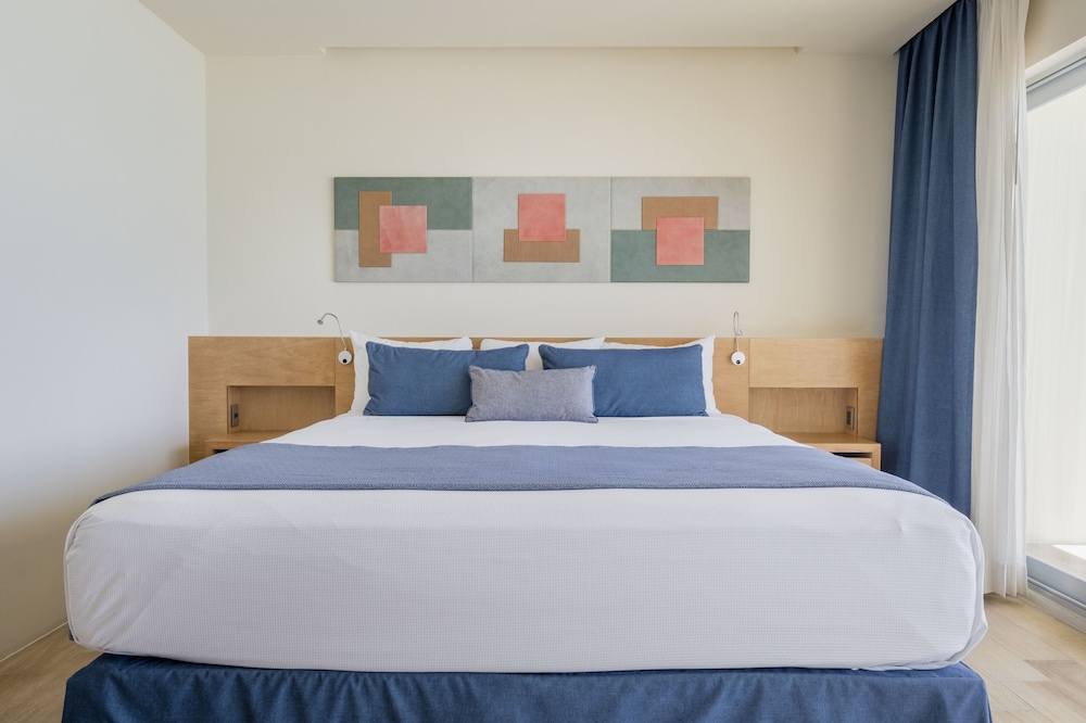 Hotel NYX Cancun All Inclusive