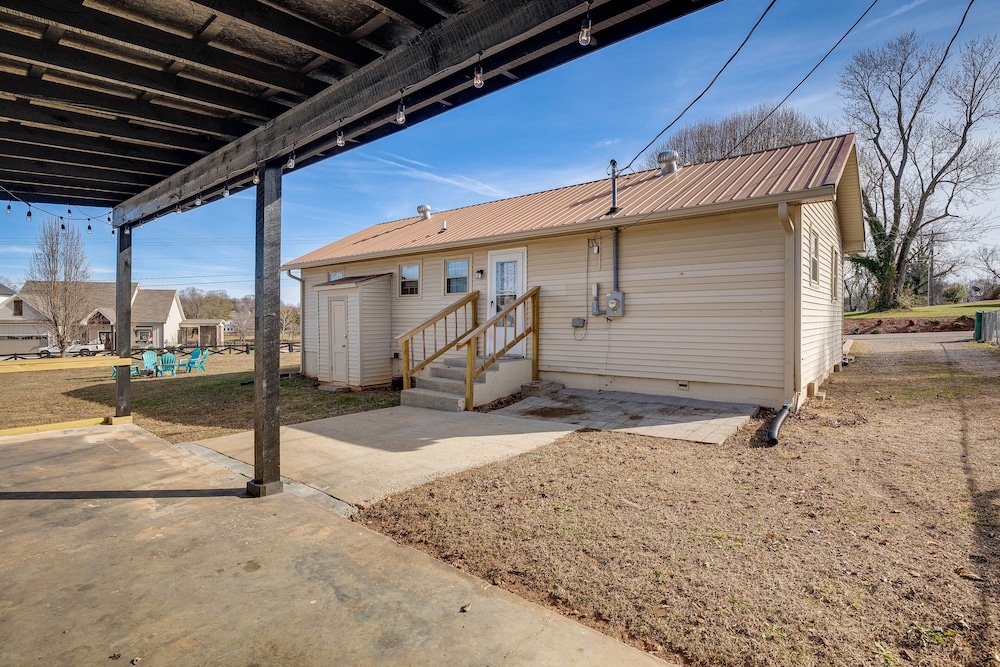 Winchester Vacations - Winchester Home w/ Views Near Tims Ford Lake! - Property Image 5