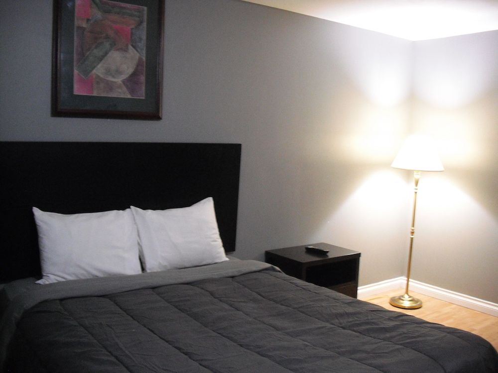 Woodstock Vacations - Eastwood Motel - Property Image 4