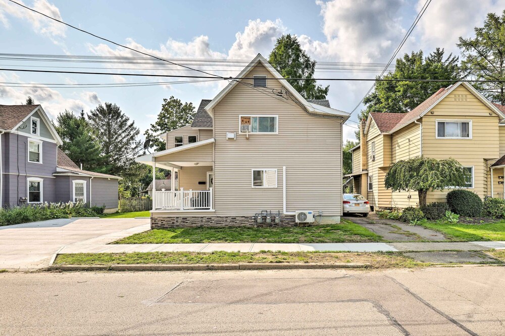 'little Piece of Heaven' Rental Near Dtwn Corning!