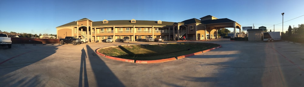 Highlands Suites