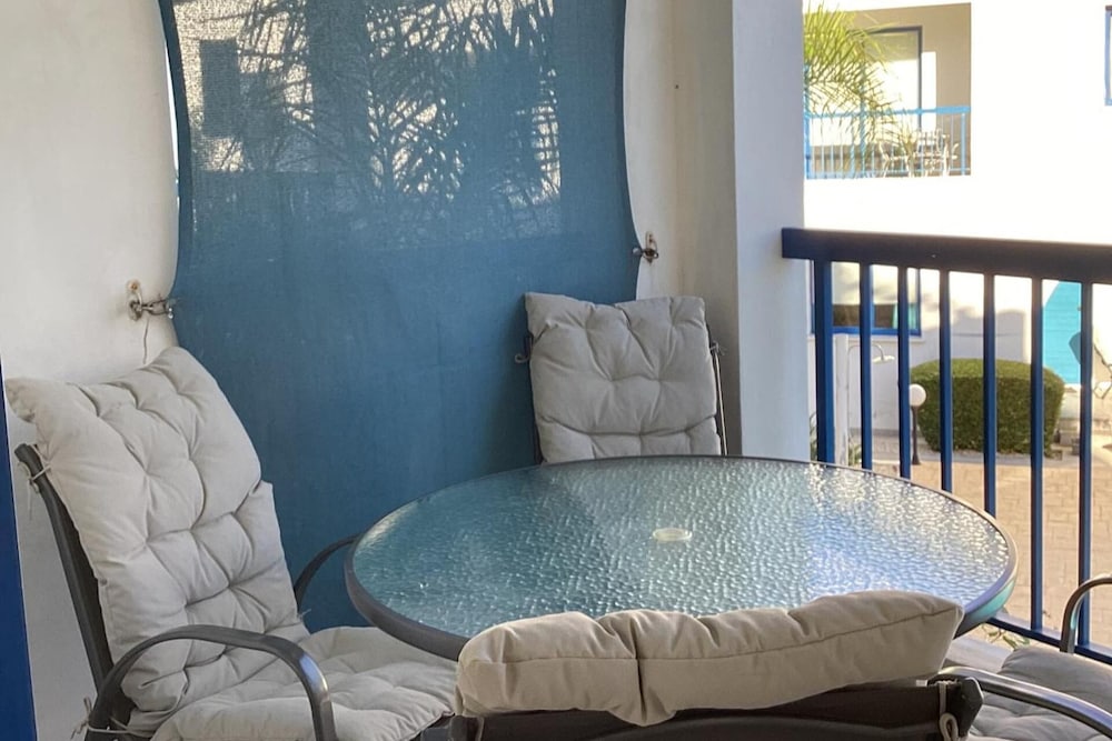 Paphos Blue Tasteful Apartment Complex Pool View