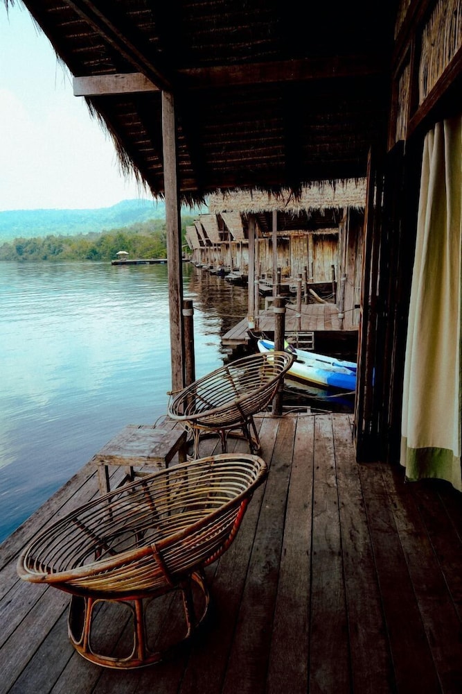 Thansur Tatai Eco Resort