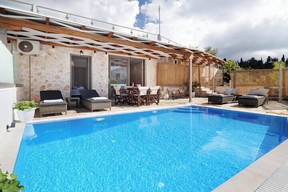 Villas Goudis