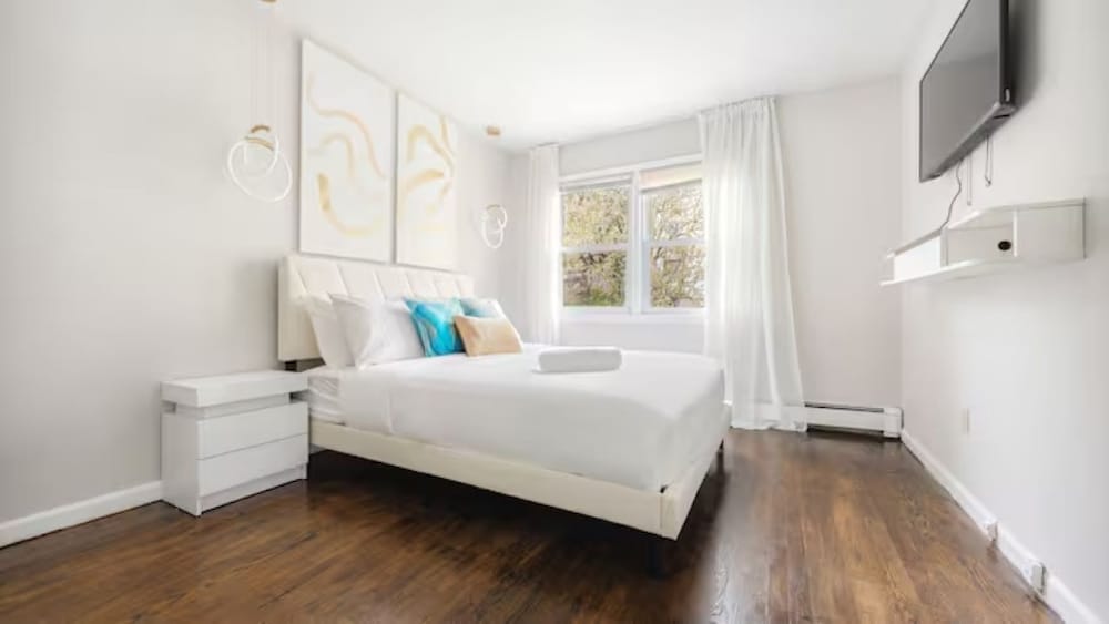 Upscale 3BR NY Home with Free Parking