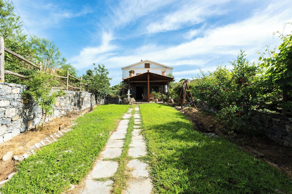 Villa Eleftheria