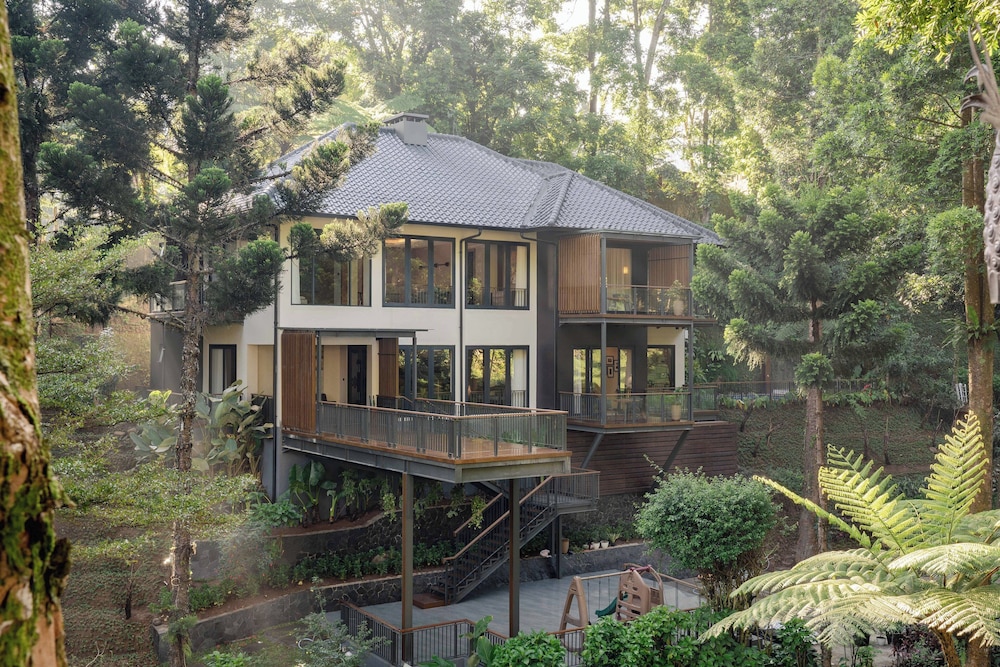Plataran Puncak Residences