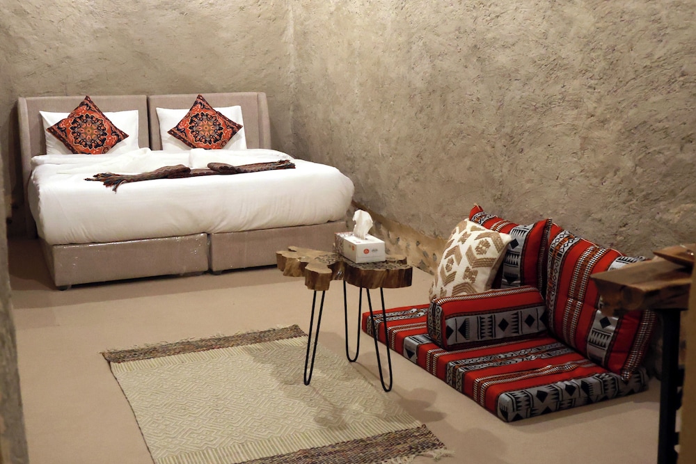 Bait Al Muallem by Nomad Inn