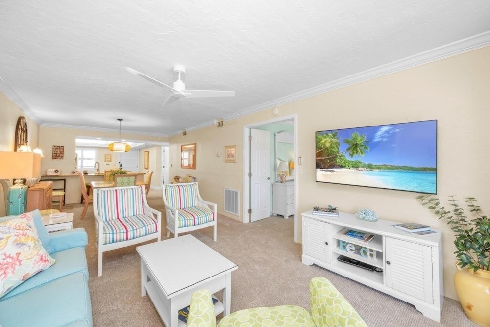 Pointe Santo B31 2 Bedroom Condo