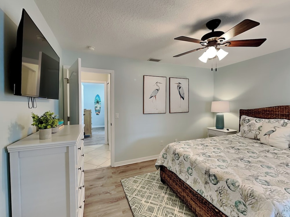 Endless Summer by Distinctive Beach Rentals