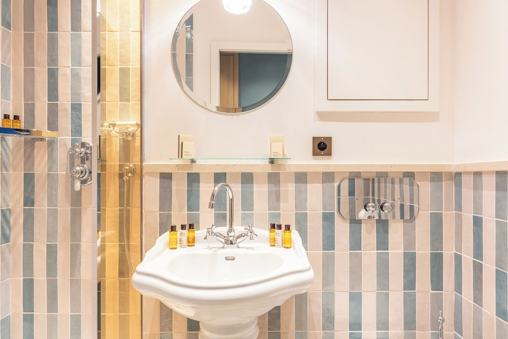 Maison La Bohème Montmartre - Studios & Apartments