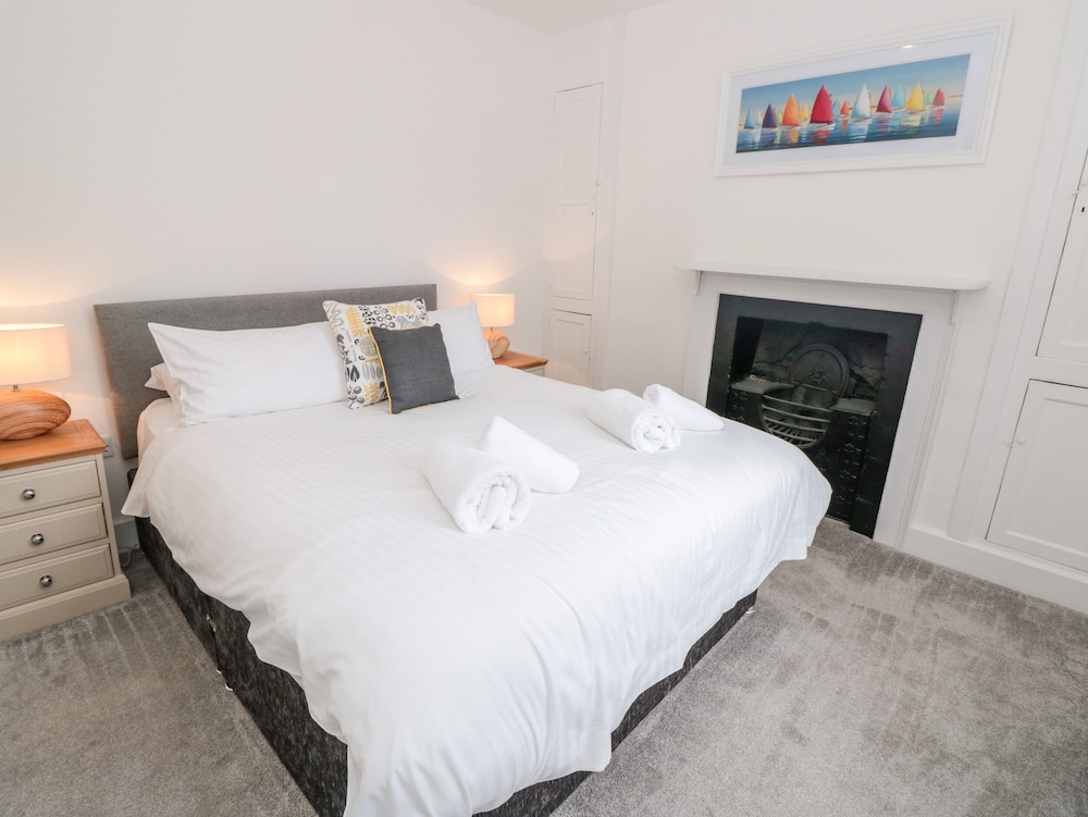 Apartment 1 @ 22 Foss Street view 3